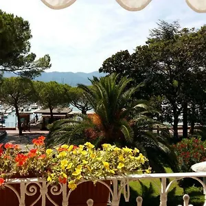 Pensionat Prima Fila, Lerici