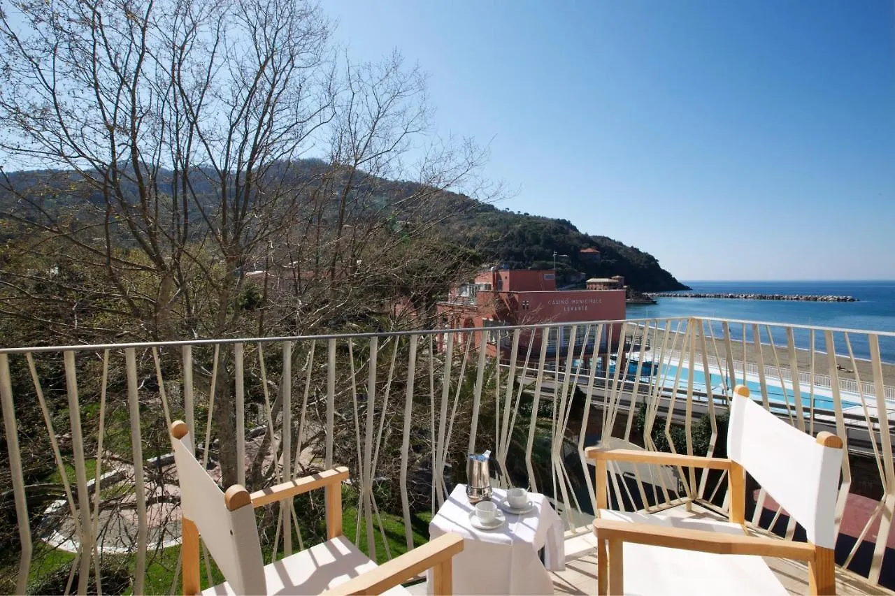 Riviera Apartments Levanto