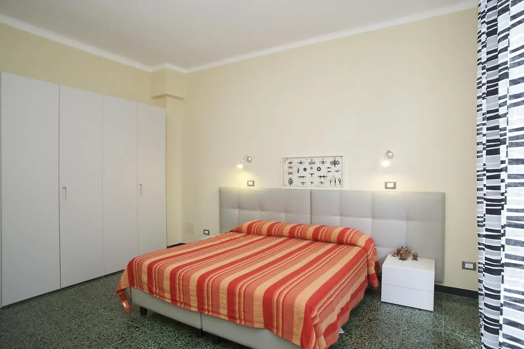 Riviera Apartments Levanto